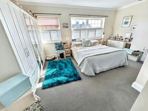 Bedroom- click for photo gallery